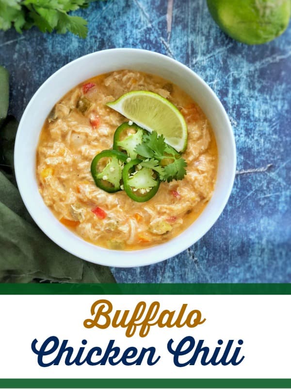 This buffalo chicken chili marries the flavor of chicken wings with a hearty and healthy meal that all will love. #chili #buffalo #keto