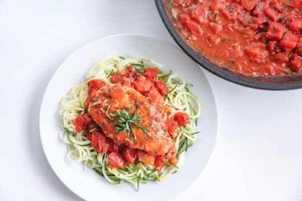 This tomato basil chicken makes a perfect easy pan marinara sauce that anyone can accomplish.  Using canned crushed tomatoes, basil, garlic, onion it is low carb, paleo, gluten free and whole30 compliant. 