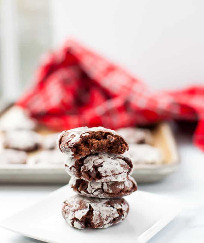 gluten free chocolate crinkle cookies