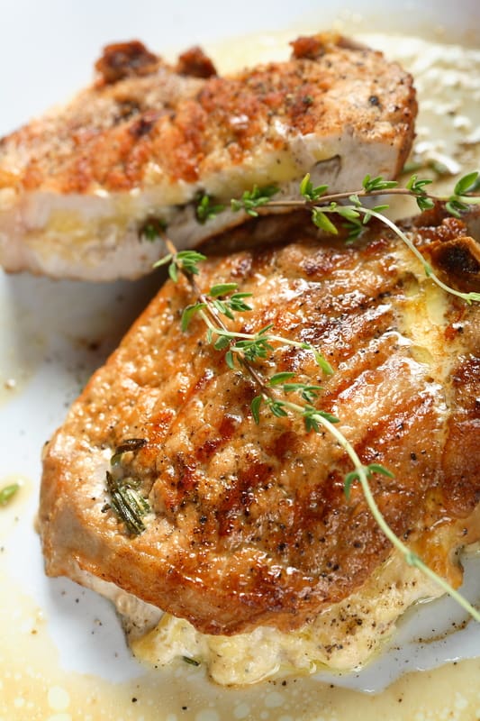 cooked pork chops with thyme