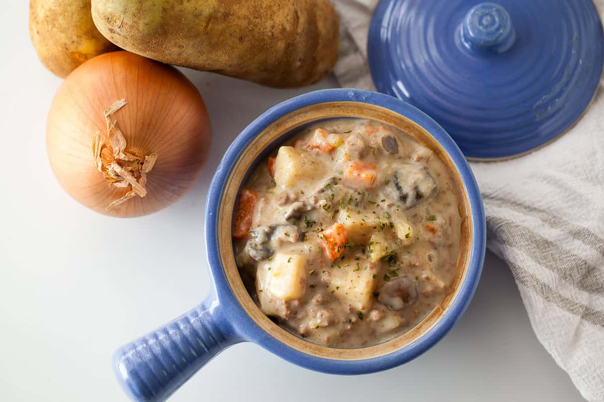 Creamy Potato and Hamburger Soup